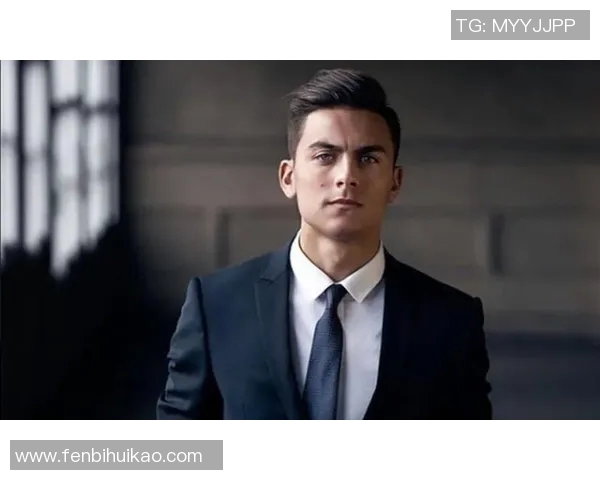 外国足球明星扎辫的时尚风潮与球场魅力的完美结合